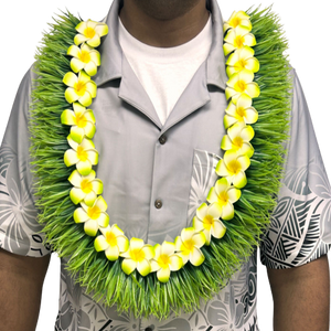 Lei with Light green/yellow/white Flower