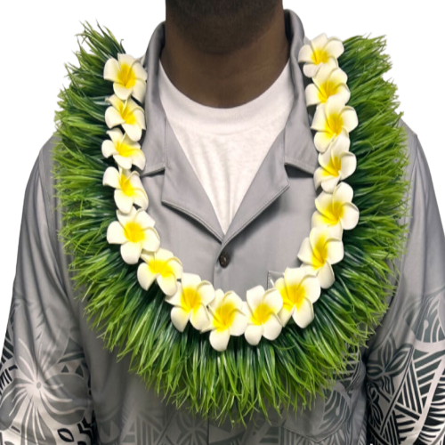 Green Grass Lei with White & Yellow Flower