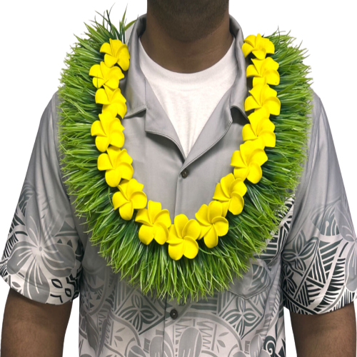 Green Grass Lei with Yellow Flower