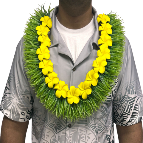 Green Grass Lei with Yellow Flower