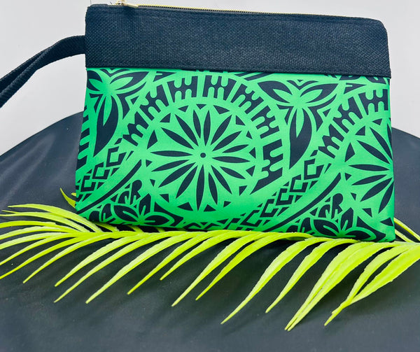 Wristlet Bag Samoan Design Green and Black