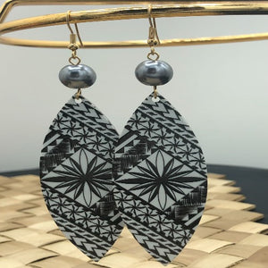Samoan/Polynesian Design Tattoo with Black Pearl Earring