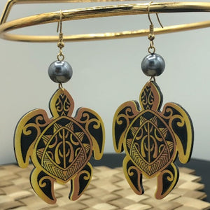 Turtle Dangle Earring Samoan/Polynesian Design with Black Pearl