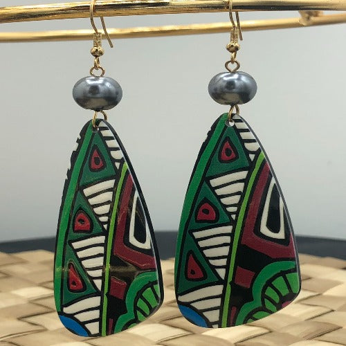 Samoan/Polynesian Dangle Earring with Black Pearl