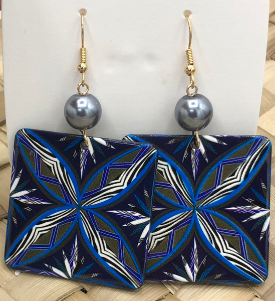 Square Shape Samoan/Polynesian Design Earring with Black Pearl